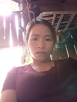 -Pearl- online show from 10/23/25, 05:51