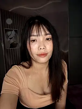 Fish yellow online show from 11/08/25, 01:00