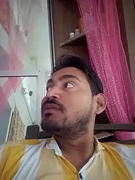 Snapshot of bpn56 chatting on 10/25/25, 07:38 bpn56 online show from 10/25/25, 07:38