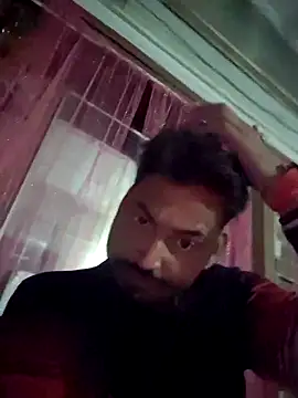 Snapshot of bpn56 chatting on 12/21/25, 01:18 bpn56 online show from 12/21/25, 01:18