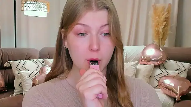 Stella Light online show from 02/16/26, 04:19