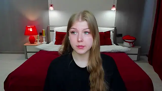 Snapshot of Stella_Light chatting on 04/21/26, 04:30 Stella Light online show from 04/21/26, 04:30