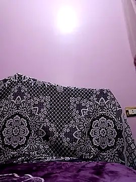 SandyAmr online show from 10/28/25, 07:23