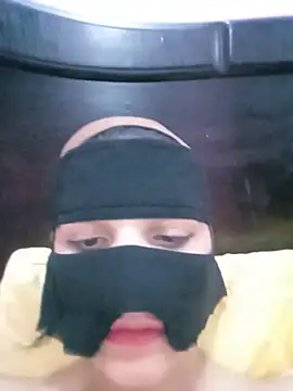 SandyAmr online show from 06/18/26, 07:19