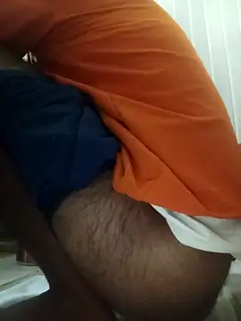 Snapshot of HeatableRevan chatting on 03/02/26, 01:08 HeatableRevan online show from 03/02/26, 01:08