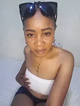 Snapshot of sexy-portable chatting on 11/07/25, 12:05 sexy-portable online show from 11/07/25, 12:05