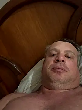 Snapshot of wellingtonmds chatting on 10/23/25, 11:35 wellingtonmds online show from 10/23/25, 11:35