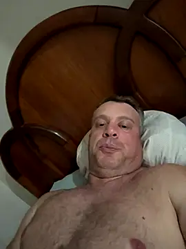 Snapshot of wellingtonmds chatting on 12/15/25, 12:26 wellingtonmds online show from 12/15/25, 12:26