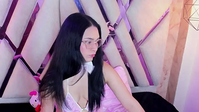 Isa doux online show from 04/08/26, 03:39