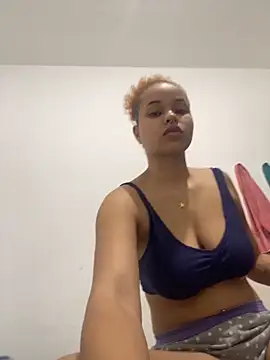 Snapshot of guinness_cp chatting on 11/13/25, 10:19 guinness cp online show from 11/13/25, 10:19