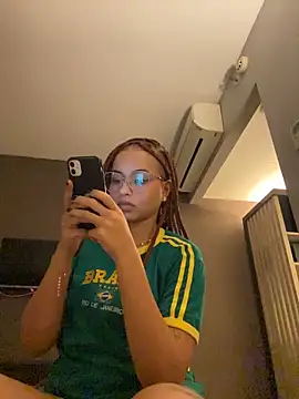 Snapshot of guinness_cp chatting on 11/24/25, 09:58 guinness cp online show from 11/24/25, 09:58