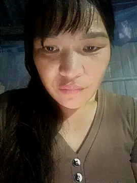 Snapshot of chipu06 chatting on 11/03/25, 01:23 chipu06 online show from 11/03/25, 01:23