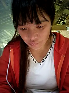 Snapshot of chipu06 chatting on 11/06/25, 03:07 chipu06 online show from 11/06/25, 03:07