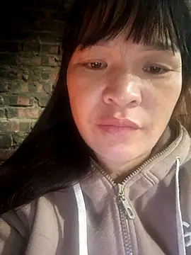 Snapshot of chipu06 chatting on 11/14/25, 12:53 chipu06 online show from 11/14/25, 12:53