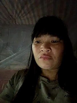 Snapshot of chipu06 chatting on 11/23/25, 02:50 chipu06 online show from 11/23/25, 02:50