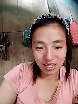 Snapshot of kokoto-59 chatting on 10/28/25, 04:05 kokoto-59 online show from 10/28/25, 04:05