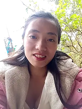 Snapshot of kokoto-59 chatting on 12/21/25, 01:57 kokoto-59 online show from 12/21/25, 01:57