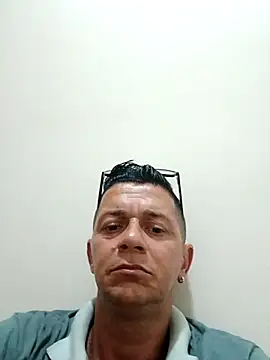 Snapshot of Cyborg45 chatting on 01/19/26, 03:05 Cyborg45 online show from 01/19/26, 03:05