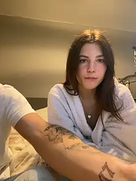 Brunnettebabe007 online show from 11/04/25, 03:27