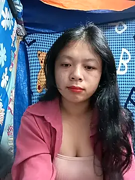 lisa-bae00 online show from 12/17/25, 11:22