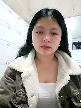 lisa-bae00 online show from 03/09/26, 12:09