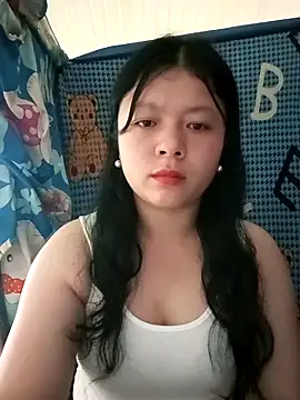 lisa-bae00 online show from 04/03/26, 11:47