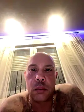 Snapshot of gitanoMad chatting on 11/09/25, 11:58 gitanoMad online show from 11/09/25, 11:58