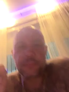 Snapshot of gitanoMad chatting on 12/15/25, 11:53 gitanoMad online show from 12/15/25, 11:53