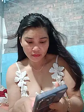 Snapshot of Bear_bear0 chatting on 07/15/26, 07:52 Bear bear0 online show from 07/15/26, 07:52