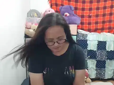 Kinkybela2025 online show from 11/15/25, 02:20