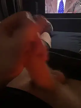 Snapshot of kirkmonsoon chatting on 11/04/25, 07:07 kirkmonsoon online show from 11/04/25, 07:07