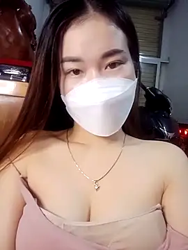 Snapshot of Family-Lovee chatting on 11/05/25, 07:47 Family-Lovee online show from 11/05/25, 07:47