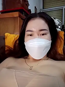 Snapshot of Family-Lovee chatting on 11/07/25, 08:09 Family-Lovee online show from 11/07/25, 08:09