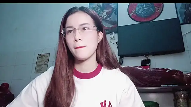 Family-Lovee online show from 06/14/26, 06:21