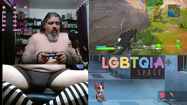 Snapshot of geekycastillo chatting on 12/02/25, 04:29 geekycastillo online show from 12/02/25, 04:29