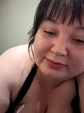 Snapshot of Alternative_PeachX chatting on 12/01/25, 10:31 Alternative PeachX online show from 12/01/25, 10:31