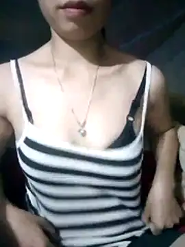 Snapshot of mekaka00 chatting on 11/10/25, 02:49 mekaka00 online show from 11/10/25, 02:49