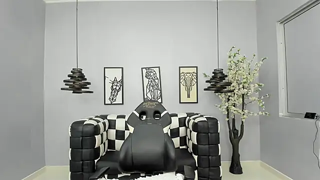 Bianca Millf online show from 04/18/26, 03:43