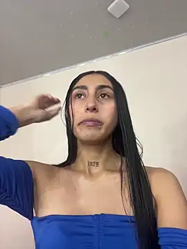 Violeet-Smith online show from 10/31/25, 07:59