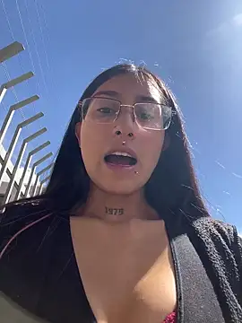 Violeet-Smith online show from 11/27/25, 03:03