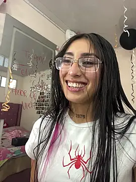 Violeet-Smith online show from 01/09/26, 06:42