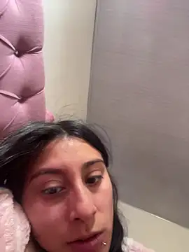 Violeet-Smith online show from 02/17/26, 01:40