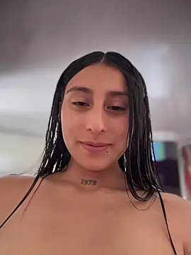 Violeet-Smith online show from 03/15/26, 05:08