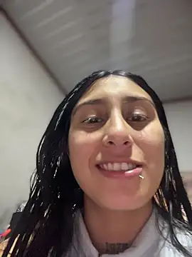 Violeet-Smith online show from 04/03/26, 10:52