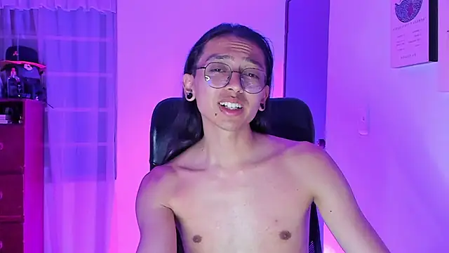  Astrea  online show from 04/08/26, 01:05