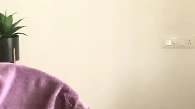 Snapshot of MakeMeAwareAah chatting on 12/16/25, 07:24 MakeMeAwareAah online show from 12/16/25, 07:24