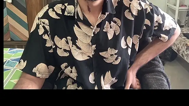 Snapshot of MakeMeAwareAah chatting on 12/18/25, 05:57 MakeMeAwareAah online show from 12/18/25, 05:57