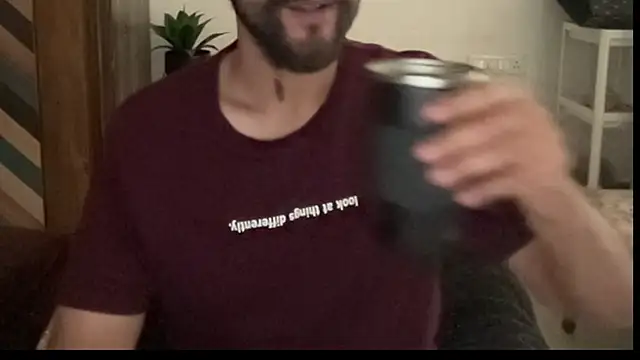 Snapshot of MakeMeAwareAah chatting on 12/19/25, 06:09 MakeMeAwareAah online show from 12/19/25, 06:09