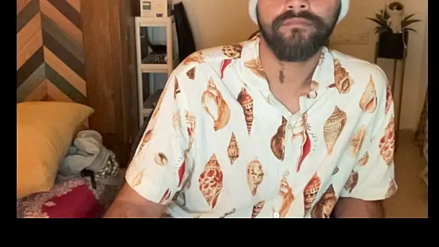 Snapshot of MakeMeAwareAah chatting on 01/08/26, 05:59 MakeMeAwareAah online show from 01/08/26, 05:59