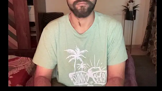 Snapshot of MakeMeAwareAah chatting on 01/09/26, 06:53 MakeMeAwareAah online show from 01/09/26, 06:53